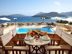 Scorpios Hotel and Apartments - photo 6