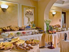 Corona D Italia Hotel - photo 7