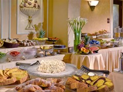 Corona D Italia Hotel - photo 8