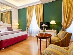 Regency Hotel - photo 9