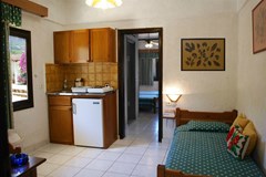 Iliostasi Beach Apartments - photo 4