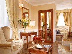 Villa Pinciana Hotel - photo 12