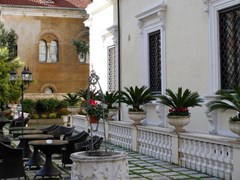 Villa Pinciana Hotel - photo 20