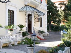 Villa Pinciana Hotel - photo 1