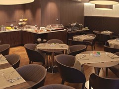 Berg Luxury Hotel - photo 4