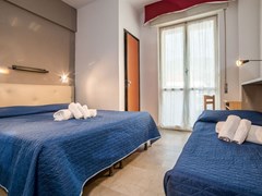 Capri Hotel - photo 6