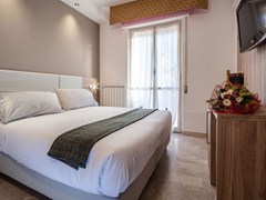 Capri Hotel - photo 8