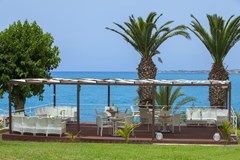 Queen's Bay Hotel - photo 12