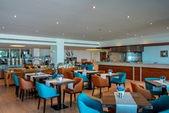 Queen's Bay Hotel - photo 13