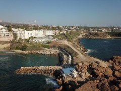 Queen's Bay Hotel - photo 8