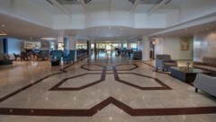 Queen's Bay Hotel - photo 11