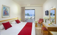 Queen's Bay Hotel: Twin/Double Room - photo 14