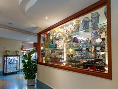 Caesar Palace Hotel - photo 1
