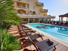 Hellenia Yachting Hotel - photo 4