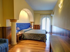 Kalos Hotel - photo 13