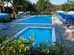 La Pineta Aparthotel - photo 6