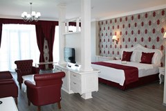 The Admiral Hotel - photo 5