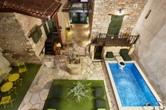 Athenian Residences Pool & Luxury Suites - photo 8