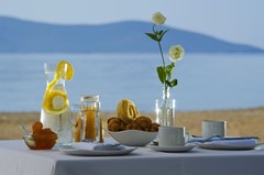 Makis Inn Beach Resort - photo 10