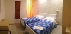 Happy Hotel - photo 10