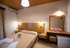 Eva Beach Hotel - photo 7