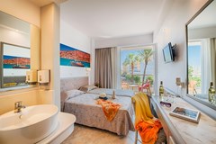 Esperia City Hotel - photo 10
