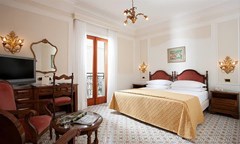 De La Ville Grand Hotel: Double Standard Rear Side - photo 3