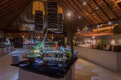Vilamendhoo Island Resort & Spa - photo 17