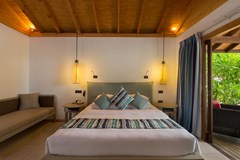 Vilamendhoo Island Resort & Spa - photo 47