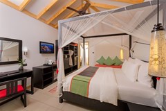 Vilamendhoo Island Resort & Spa - photo 126