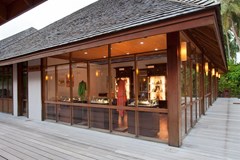 Vilamendhoo Island Resort & Spa - photo 160