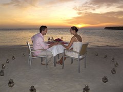 Vilamendhoo Island Resort & Spa - photo 4
