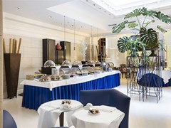 Luxe Rose Garden Hotel Roma - photo 18