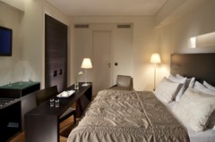 O&B Athens Boutique Hotel - photo 13