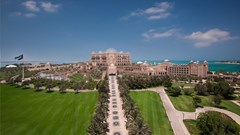 Emirates Palace Abu Dhabi: Hotel exterior - photo 7