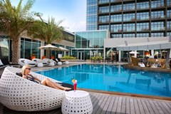 Yas Island Rotana: Pool - photo 41