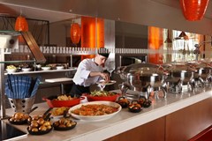 Yas Island Rotana: Restaurant - photo 40