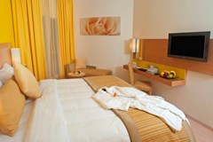 Al Khoory Executive Hotel - photo 4