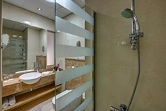 Al Khoory Executive Hotel - photo 19