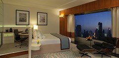 Jumeirah Emirates Towers: Room - photo 15
