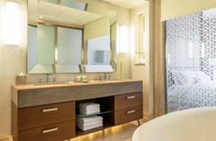 Hilton Dubai Al Habtoor City - photo 40
