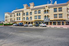 Beach Hotel Apartment - photo 15