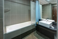 Beach Hotel Apartment - photo 16