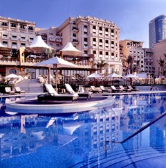 Westin Mina Seyahi Beach Resort & Marina: Hotel exterior - photo 10