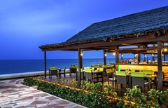 Le Méridien Al Aqah Beach Resort - photo 12