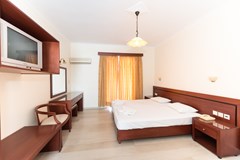 Blue Waves Hotel - photo 8