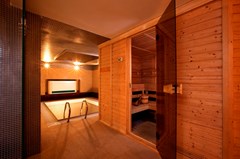 Hotel Relax Inn - photo 11