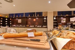 Centro Hotel Kurfürstendamm - photo 1
