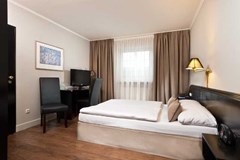 Tryp by Wyndham Munich North - photo 37
