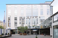 Maritim Hotel Muenchen - photo 30